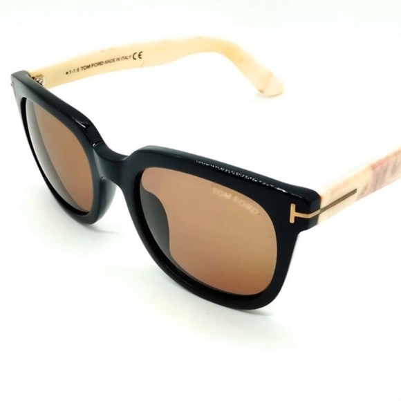 Tom Ford Accessories - Tom Ford Black Sunglasses Marbled Bone Colored Arms, Great Like New Condition